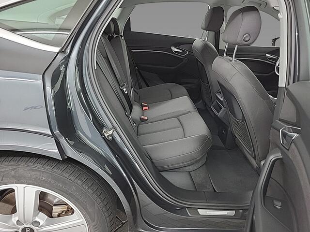 Audi e-tron Sportback 55 quattro Business edition 95 kWh 2e-Eig. & Dealer-Onderh. BOVAG-Garantie. NL-Auto.