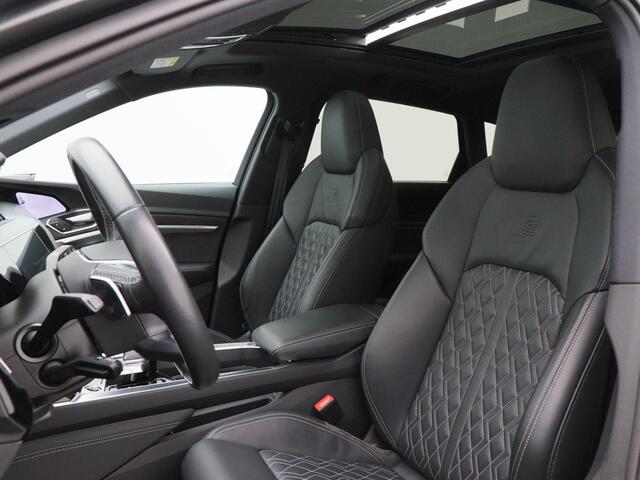 Audi e-tron 55 quattro S-Line 95 kWh 408 Pk | Panoramadak | Adaptive Cruise | Keyless | Camera | Stoelverwarming | Carplay | Navigatie | Head Up | 22 inch | 87.298 Km!!