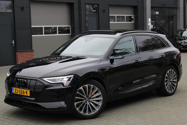 Audi e-tron e-tron 55 quattro advanced 95 kWh - S - line Panoramadak - Head-up display - 21 inch - Bang en Olufsen Dealer onderhouden - Nederlandse auto - Luchtvering - Black pack - Vol leder vol uitgevoerde auto
