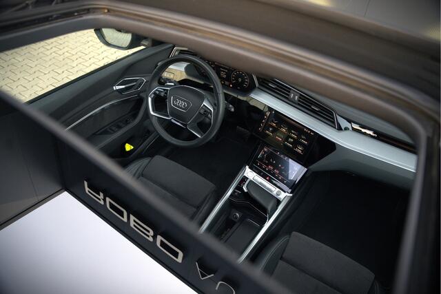 Audi e-tron 50 quattro S edition 71 kWh S-Line | Panoramadak | Bang & Olufsen | Stoelverwarming | Memory Seat | Keyless | Ambiance Verlichting | Head-Up Display | Camera |