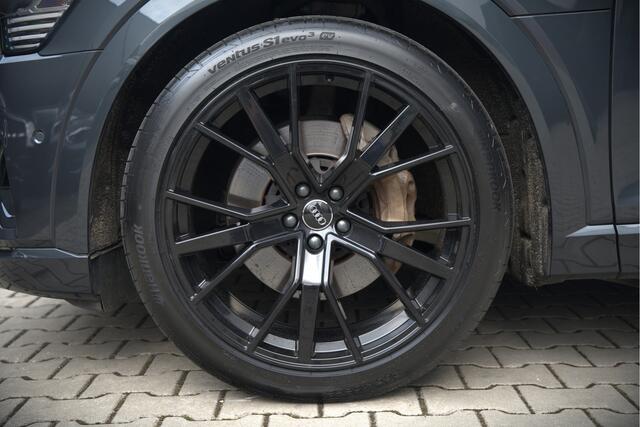 Audi e-tron e-tron 50 quattro Launch edition Black 71 kWh S-Line | Panoramadak | Stoelverwarming | Adaptive Cruise Control | Memory Seat | Parkeersensoren | Keyless | Apple Carplay