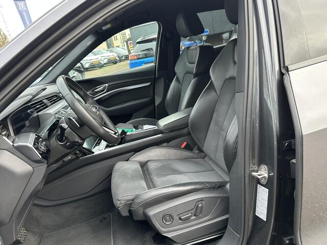 Audi e-tron 55 quattro S edition 95 kWh S-LINE BINNEN & BUITEN | SOH 94% | ORIG. NL AUTO | CAMERA | ELEK. KOFFERBAK | ADAPTIEVE CRUISE CONTROL | STOELVERWARMING | MEMORY SEATS | AUDI DEALER ONDERHOUDEN | RIJKLAAR + 12 MND BOVAG GARANTIE