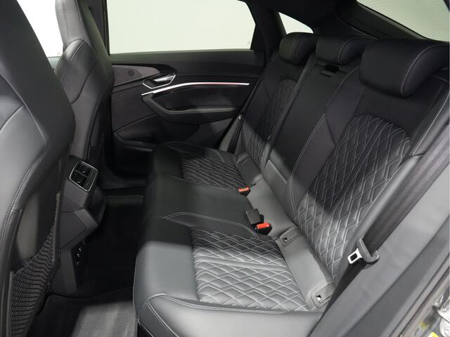 Audi e-tron Sportback S quattro 95 kWh Panoramadak | 22 inch | 360 camera | S Sportstoelen 61