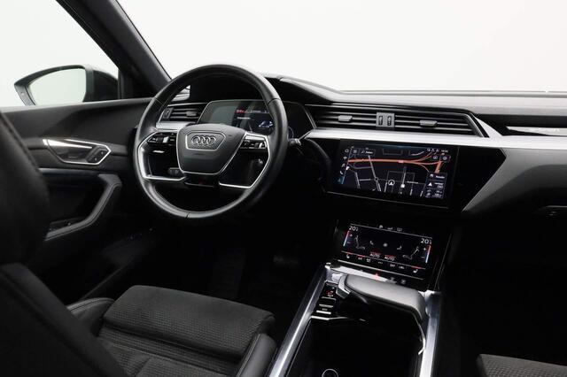 Audi e-tron e-tron 50 quattro Launch edition Black 71 kWh S-Line | Panoramadak | Stoelverwarming | Adaptive Cruise Control | Memory Seat | Parkeersensoren | Keyless | Apple Carplay