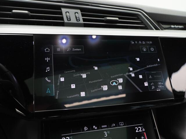 Audi e-tron 50 quattro Advanced edition 71 kWh Automaat 313 Pk | Panoramadak | Virtual Cockpit | Camera | Stoelverwarming | 20 Inch | 76.076 Km!