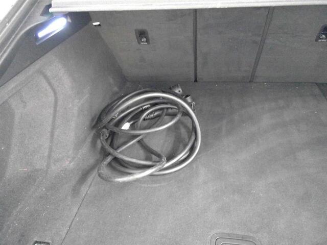 Audi e-tron Sportback 55 quattro Business ed. 95 kWh | SoH 93% | Navi | LED | Stoel Verwarming |