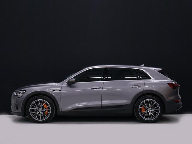 Audi e-tron 55 quattro edition 95 kWh Sport [LUCHTVERING, BLUETOOTH TELEFOON, PDC V+A, CRUISE CONTROL, CLIMATE CONTROL, LANE ASSIST, ELEKTRISCHE ACHTERKLEP, LED KOPLAMPEN, NIEUWSTAAT]