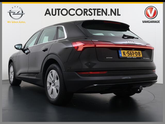 Audi e-tron 55 Quattro 95kWh 408PK Pano-Dak Leer+Verwarmd Trekhaak Luchtvering Adap.Cruise Navi Ecc Stoelverwarming Business edition Plus LED Lmv Elek.Achterklep Privacy Glas Keyless Zwarte Hemel Origineel Nederlandse Auto SOH 89% Trekhaak 1800kg !