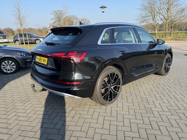 Audi e-tron e-tron 50 q L Ed +