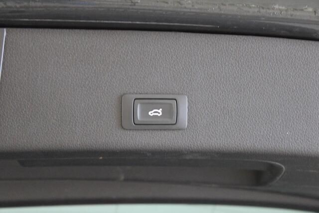 Audi e-tron 55 quattro edition 95 kWh SOH 90% - LED - Luchtvering