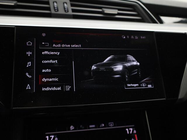 Audi e-tron 50 quattro S edition 71 kWh · Panoramadak · Apple/Android Car Play · Camera + Parkeersensoren