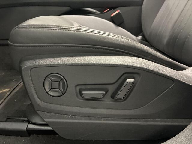 Audi e-tron 50 quattro Advanced edition 71 kWh / 313PK · Trekhaak · Panoramadak · Camera · Luchtvering · Leer · Stoelverwarming voor + achter ·