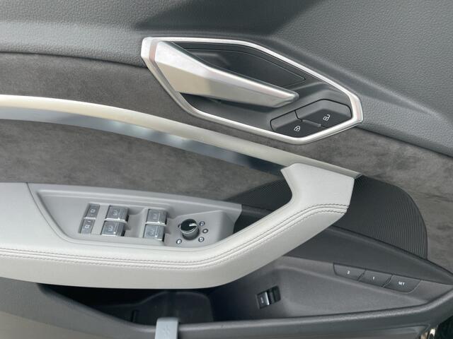 Audi e-tron 50 quattro S edition 71 kWh Pano/Schuifdak | Trekhaak | Carplay | Adap.cruise | Stoelmemory
