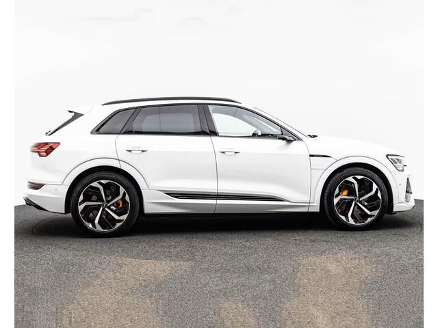 Audi e-tron 55 Quattro S-LINE 95 kWh (300kW/408pk) ** MATRIX, COGNAC LEDER, VIRTUAL SPIEGEL, PANO, HuD, 21-inch LMV ** UNFALLFREI **
