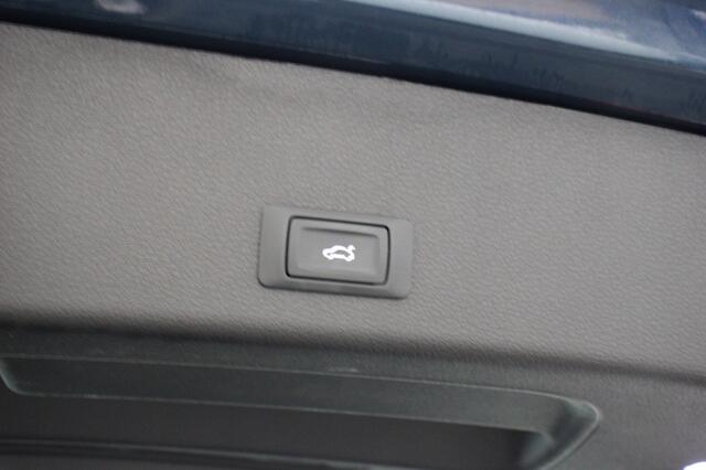 Audi e-tron 55 quattro edition 95 kWh - Digitaal Cockpit, Navi, Leer, LED, PDC, SOH 90%