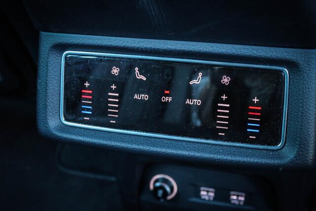 Audi e-tron e-tron 55 quattro advanced 95 kWh Panoramadak/360 camera/Leder