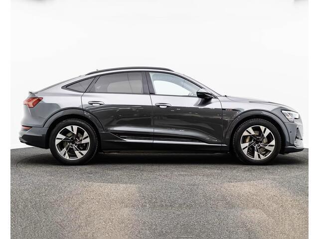 Audi e-tron Sportback 55 Quattro S-LINE 95 kWh (300kW/408pk) ** S-LINE, LEDER, ACC, HuD, PANORAMA, 20-inch LMV, ** 1e EIG - UNFALLFREI ** ** INFORMEER OOK NAAR ONZE AANTREKKELIJKE FINANCIAL-LEASE TARIEVEN **