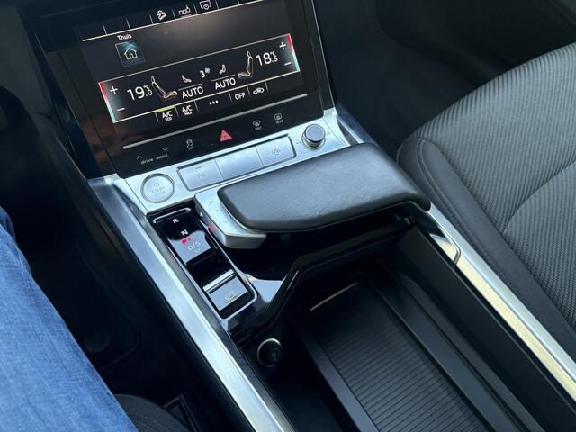 Audi e-tron 50 quattro Business edition 71 kWh / SOH 89% / AUTOMAAT / NAVI / 120dkm! NAP!