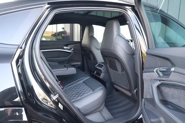 Audi e-tron Sportback S quattro 95 kWh | 503PK | Luchtvering | Head-up | Pano | Keyless-go | Sfeerverlichting | S-Stoelen | B&O | 2021.