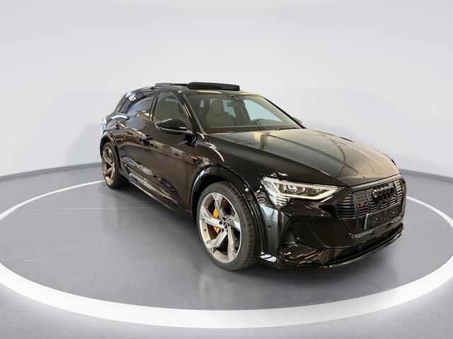 Audi e-tron S 503pk Quattro 95 kWh · SOH 98,5% · Panoramadak · Afneembare Trekhaak · 360 Camera · Bang & Olufsen · Elek. Voorstoelen · 22'' Inch ·