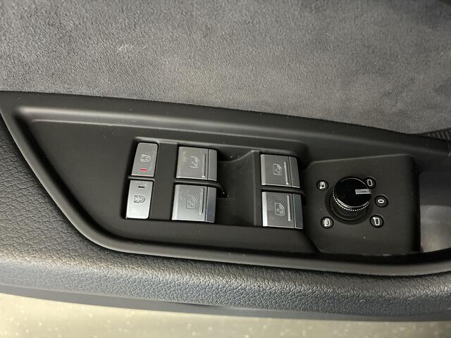 Audi e-tron 55 408pk Quattro S edition 95 kWh · SOH 96,1% · 360 Camera · B&O Audio · Luchtvering · Dodehoek Detectie · Apple/Android Car Play · 21'' Inch ·