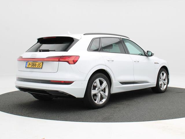 Audi e-tron 50 quattro Advanced edition Plus 71 kWh 313 Pk | Stoelverwarming | Parkeersensoren | Panoramadak | Adaptive Cruise | Carplay | 20 Inch | 64.713 Km !!