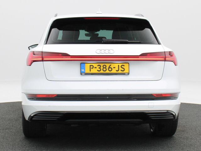 Audi e-tron 50 quattro Advanced edition Plus 71 kWh 313 Pk | Stoelverwarming | Parkeersensoren | Panoramadak | Adaptive Cruise | Carplay | 20 Inch | 64.713 Km !!