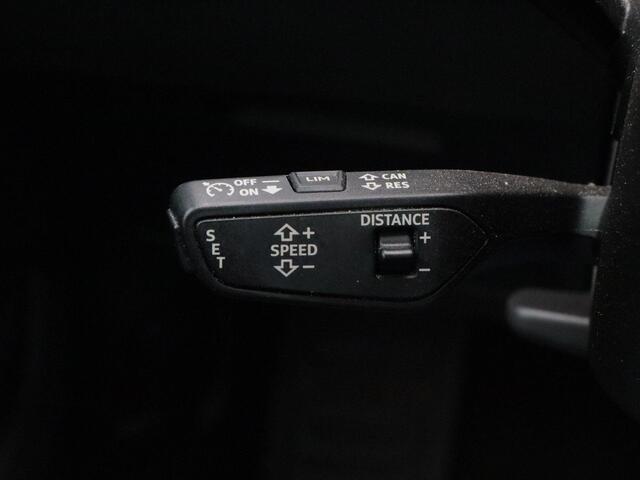 Audi e-tron 50 quattro Advanced edition Plus 71 kWh 313 Pk | Stoelverwarming | Parkeersensoren | Panoramadak | Adaptive Cruise | Carplay | 20 Inch | 64.713 Km !!