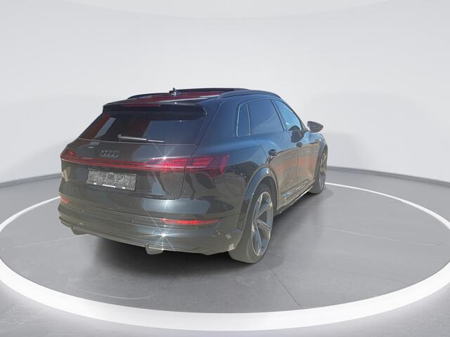 Audi e-tron S quattro 503pk / 95 kWh · SOH 95,2% · Panoramadak · Servosluiting · 360 Camera · B&O Audio · Luchtvering · Head-Up · 22'' Inch ·