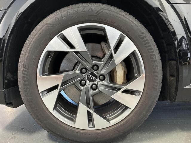 Audi e-tron 55 quattro 95 kWh 408pk S Edition · SOH 96,8% · Camera · Luchtvering · Afneembare Trekhaak · Head-Up Display · Elek. Achterklep · Stoelverwarming · 20"Velgen ·