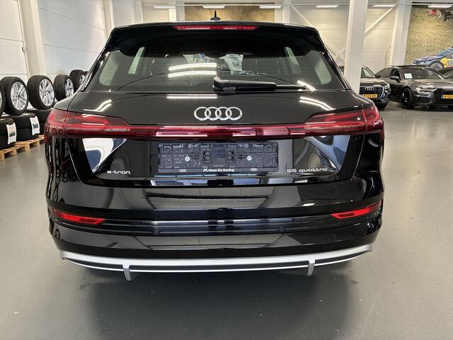Audi e-tron 55 quattro 95 kWh 408pk S Edition · SOH 96,8% · Camera · Luchtvering · Afneembare Trekhaak · Head-Up Display · Elek. Achterklep · Stoelverwarming · 20"Velgen ·