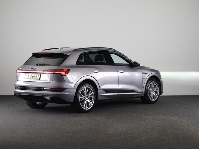 Audi e-tron 55 quattro Advanced edition Plus 95 kWh 408pk | Parkeersensoren | 21 inch Lichtmetalen velgen | Lederen bekleding