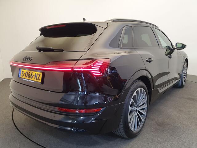 Audi e-tron 55 quattro S-Line 95 kWh Trekhaak, Pano, RS-stoelen, Matrix, 360 camera