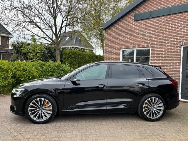 Audi e-tron 55 S-Line BenO TREKHAAK PANO NACHTZICHT