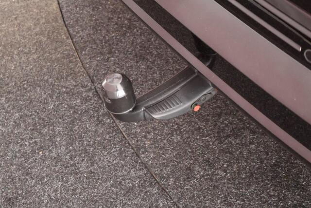 Audi e-tron 55 408pk Advanced edition Plus 95 kWh SOH 100% Trekhaak Leder Memory Stoelverwarming Luchtvering Navigatie