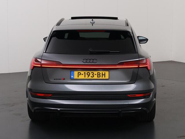 Audi e-tron S quattro 95 kWh | SOH 94% | Panoramadak | Stoelverwarming voor + achter | Matrix LED | B & O Audio | HUD | 360 Camera | S-Sportstoelen | Optiek Pakket Zwart | Standkachel | SoftClose | Ele.verstelbare stoelen + Geheugen |