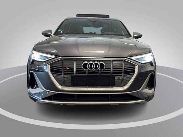 Audi e-tron S 503pk Quattro 95 kWh · SOH 95,3% · Panoramadak · Stoelventilatie · Luchtvering · 360gr. Camera · Elek. Voorstoelen · B&O Audio · 21'' Inch · Leder ·