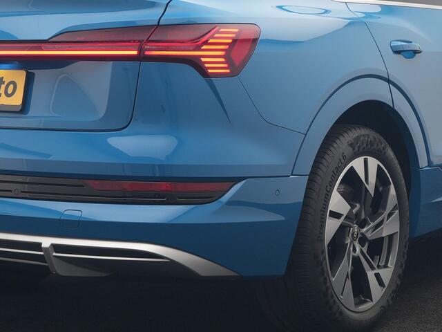 Audi e-tron Sportback 50 Quattro S Line 71 kWh 313pk Dealer O.H. | Luchtvering | Adaptive Cruise | Nachtzicht | Head Up | Camera | Alcantara Sportstoelen Verwarmd | Keyless | 20"L.M | Navigatie | DAB | Virtual Cockpit |