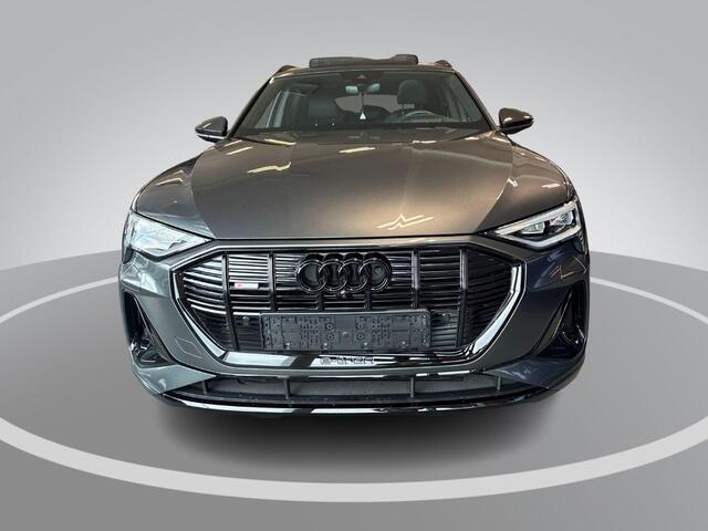 Audi e-tron 55 Quattro S edition 95 kWh 408pk · SOH 96,8% · Panoramadak · 360 Camera · Luchtvering · Head-Up Display · B&O Sound · Matrix LED ·
