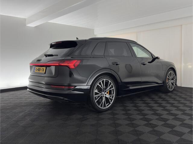 Audi e-tron 55 quattro advanced 95 kWh [ 3-Fase ] (INCL.BTW) (INCL-BTW) *PANO | DIGITAL-MIRRORS | HEAD-UP | LEATHER-ALCANTARA | BANG&OLUFSEN | ADAPTIVE-CRUISE | FULL-LED | DIGI-COCKPIT | KEYLESS | MEMORY-PACK | TOP-VIEW | 22''ALU*