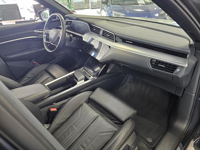 Audi e-tron Sportback 55 quattro S Line | Trekhaak | Schuifdak | Luxe stoelen