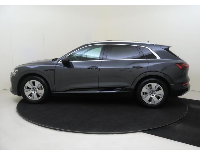 Audi e-tron 50 quattro Advanced edition Plus 71 kWh | SoH 100% | Panoramadak | Head-up display | Luchtvering | 360 camera | Adaptieve cruise control | Keyless | Navigatie Plus |