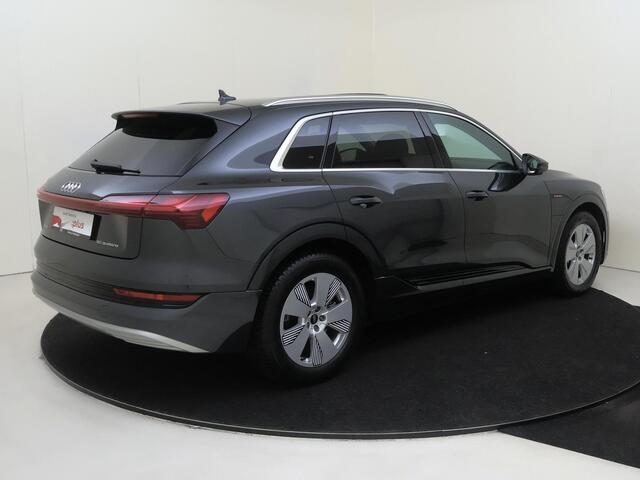 Audi e-tron 50 quattro Advanced edition Plus 71 kWh | SoH 100% | Panoramadak | Head-up display | Luchtvering | 360 camera | Adaptieve cruise control | Keyless | Navigatie Plus |