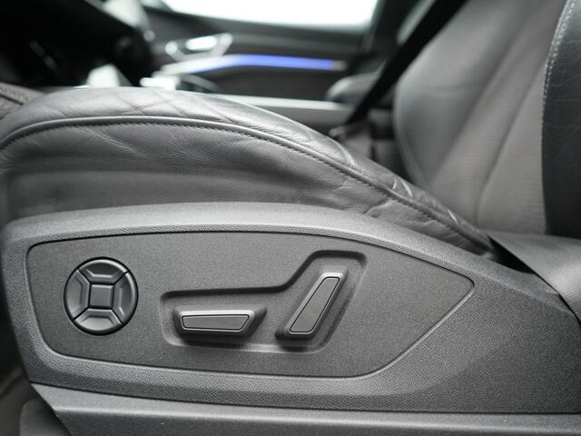 Audi e-tron 50 Quattro S Line 71 kWh 313pk Dealer O.H. | Panodak | Luchtvering | Head Up | Adaptive Cruise | Bang & Olufsen | Camera | Matrix LED | Alcantara Sportstoelen Memory & Verwarmd | Sfeerverlichting | Apple Carplay | Keyless | Blis |
