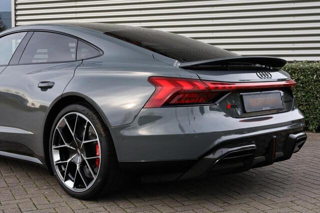 Audi e-tron GT RS Carbon l Keramisch l Massage l Vierwielsturing