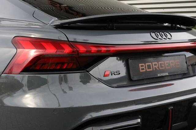 Audi e-tron GT RS Carbon l Keramisch l Massage l Vierwielsturing