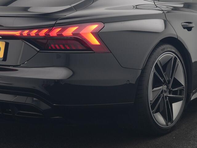 Audi e-tron GT 93 kWh 476pk Dealer O.H | Panodak | Head Up | Adaptive Cruise | Bang & Olufsen | 360 Camera | Lederen Sportstoelen Verwarmd & Ventilatie | Keyless | Blis | Navigatie | Virtual | DAB | 21"L.M |