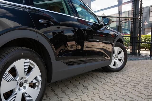 Audi e-tron 55 quattro edition 95 kWh SOH 91%, Panoramadak, Leer, Trekhaak afneembaar,