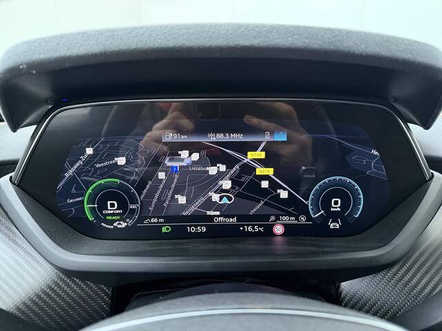 Audi e-tron RS GT 93 kWh | 598 PK | SoH 100% | Automaat | Adaptive Cruise Control | Keramische remschijven | Head-up Display | 360 graden camera | Stoelverwarming + verkoeling + massage | Carbon delen exterieur + Interieur | S Line |