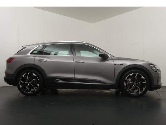 Audi e-tron e-tron 55 quattro advanced 95 kWh - Schuifdak - Lederen bekleding - Stoelverwarming